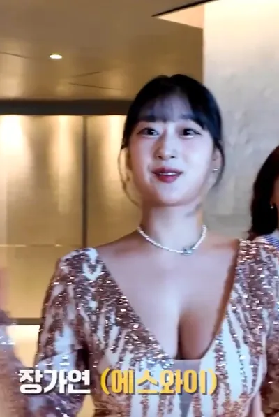 시상식에 참가한 장가연 선수 ㄷㄷㄷㄷ