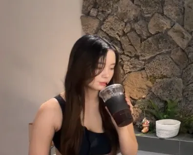 4박5일로 풀빌라 놀러간 세림잉 날이 지날수록 옷이 얇아지는데 ㄷㄷㄷㄷ